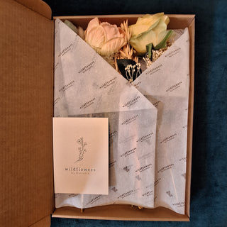 Dried & Silk Flower Gift Box (Pastel)