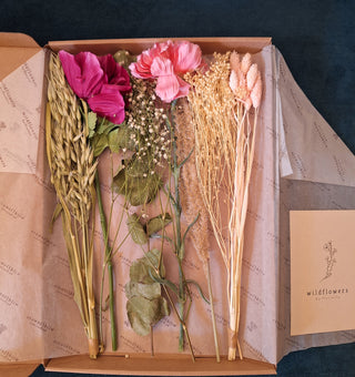 Dried & Silk Flower Gift Box (Peony)