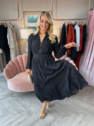 Zarina Schwarzes Kleid