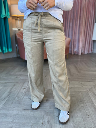 Kiera Taupe Pants (Short)