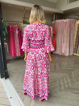 Conjunto folklórico rosa